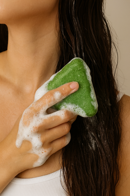 Nature Seven Green Cacumen Biotae Isatis Indigotica Shampoo Bar